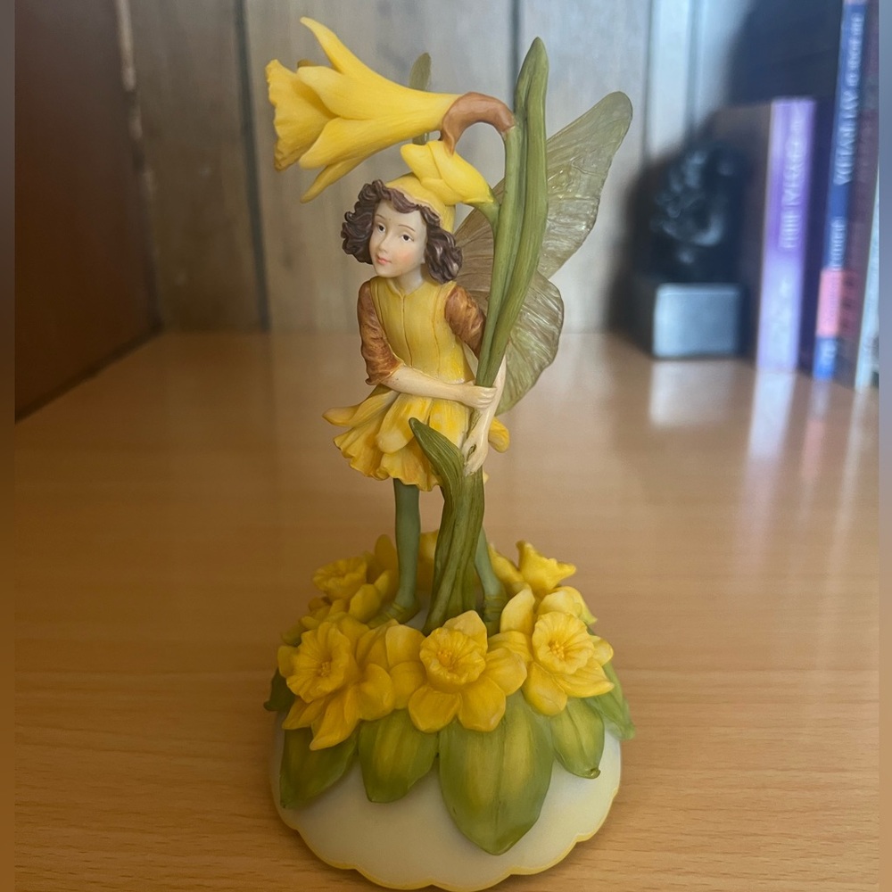 Flower Fairies Daffodil Figurine